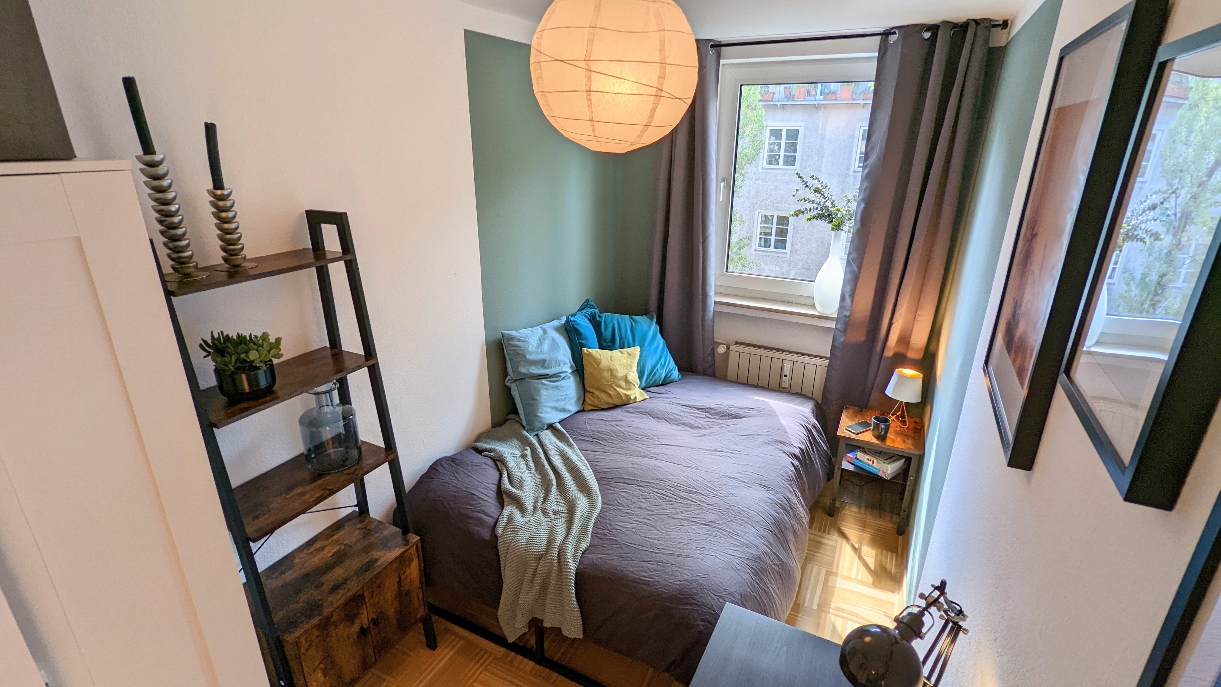 WG Biene: HAIDHAUSEN Charm! Tram direkt vor der Tür, U-Bahn 5 Min, HBF 7 Min! VIBRANT Quarter mit Cafés, Biergärten & Kultur! Modern & Stylish furnished room in one of Munich's MOST BEAUTIFUL neighborhoods! · image 1