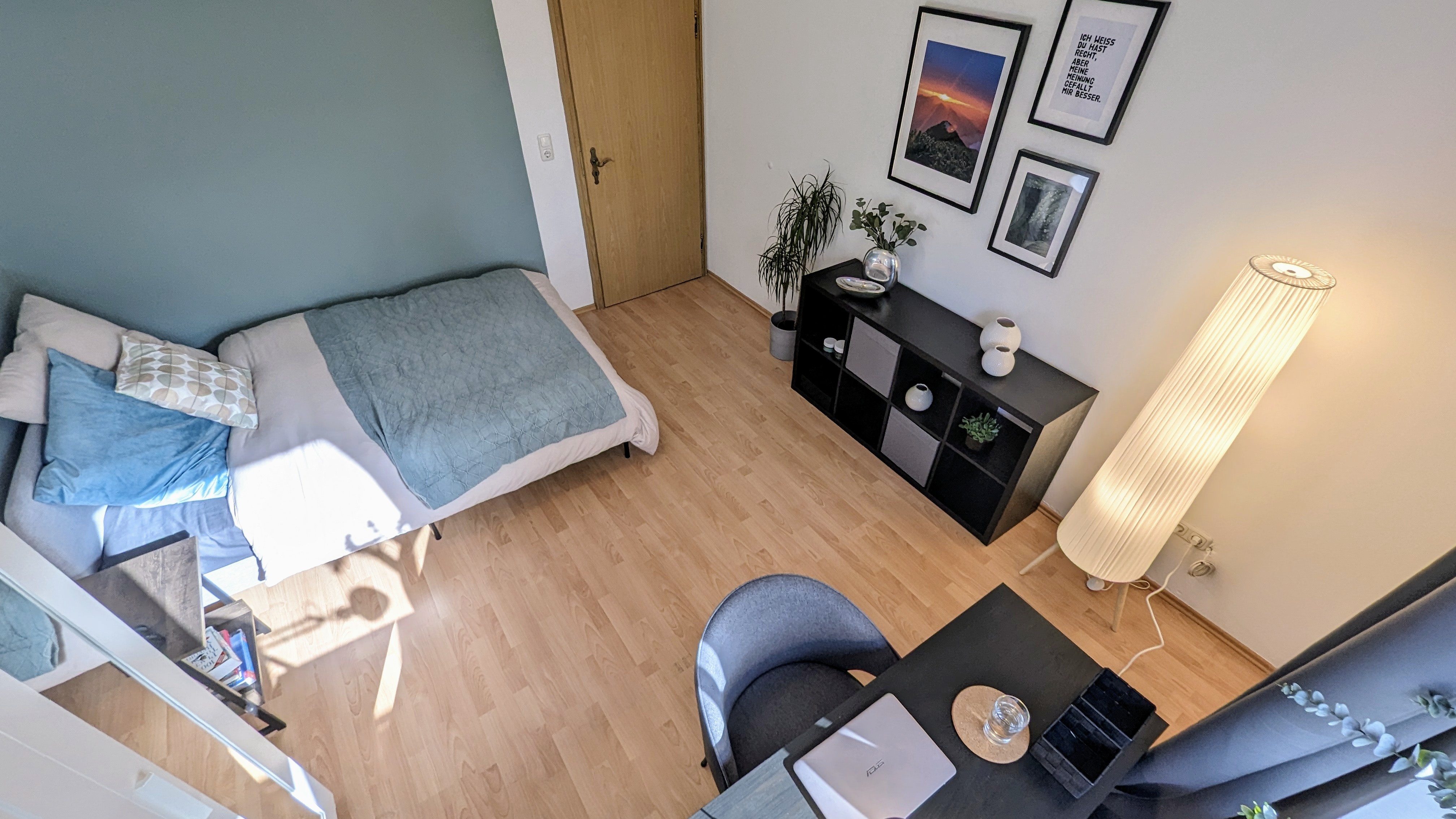 WG Wieland:  Neugründung 4er WG, großes, helles und möbliertes Zimmer mit eigener Garderobe!  Erstbezug! New 4-people co living, large, bright and stylish furnished room with private dressing room! First occupancy!Modernes Zimmer in GRÜNEM Neuperlach!  Parks & Michaelibad direkt nebenan! U5 4 Min zum HBF 15 Min! STYLISCH & HELL! Fully furnished modern room, excellent infrastructure, vibrant neighborhood! · image 1
