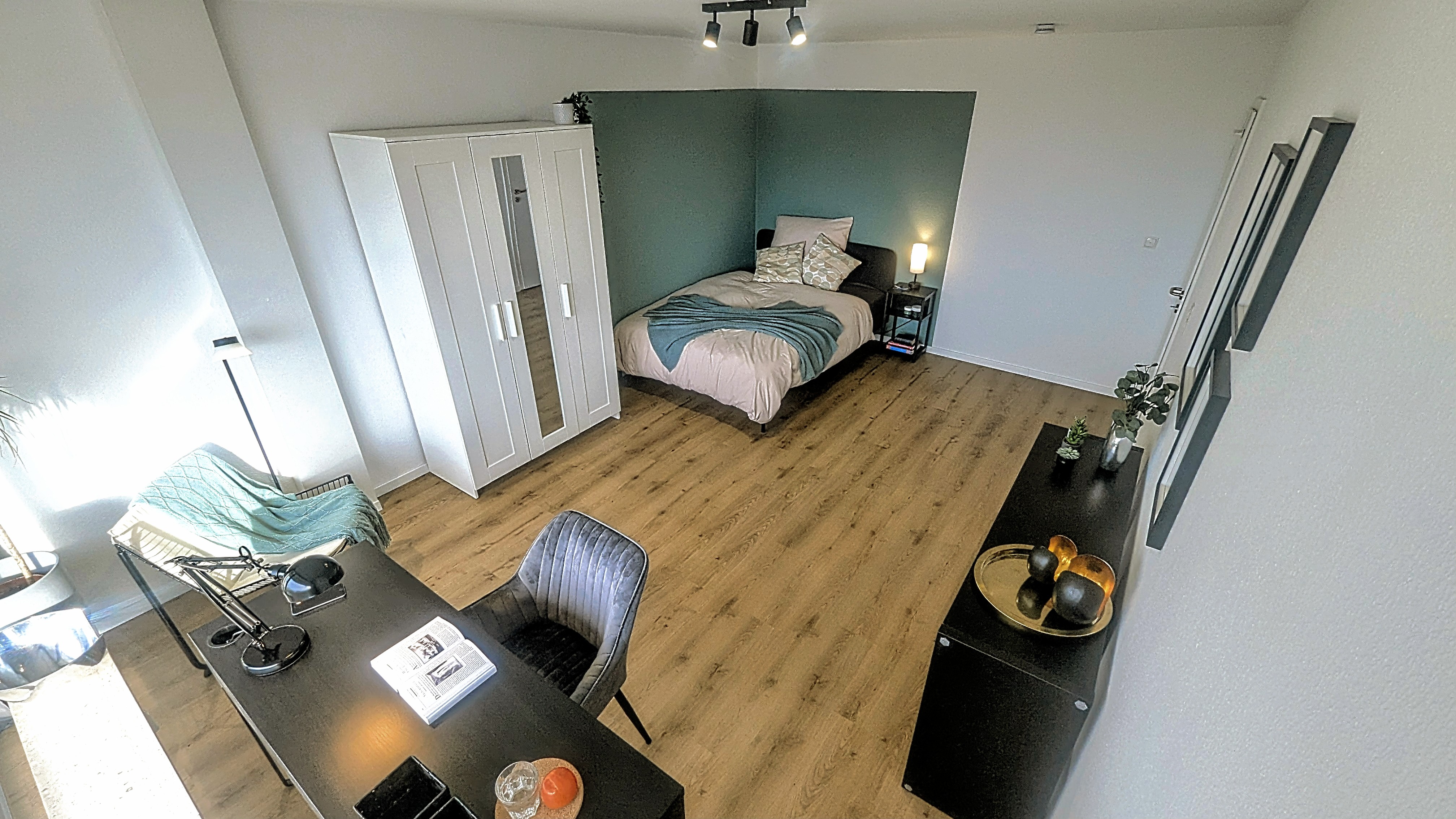 WG Frieda: Charming Alt-Moosach location! OLYMPIAPARK nearby, green spaces & vibrant community. U3/S1 Moosach 8 min, Main Station 20 min. Modern living in peaceful neighborhood with excellent infrastructure! · image 1