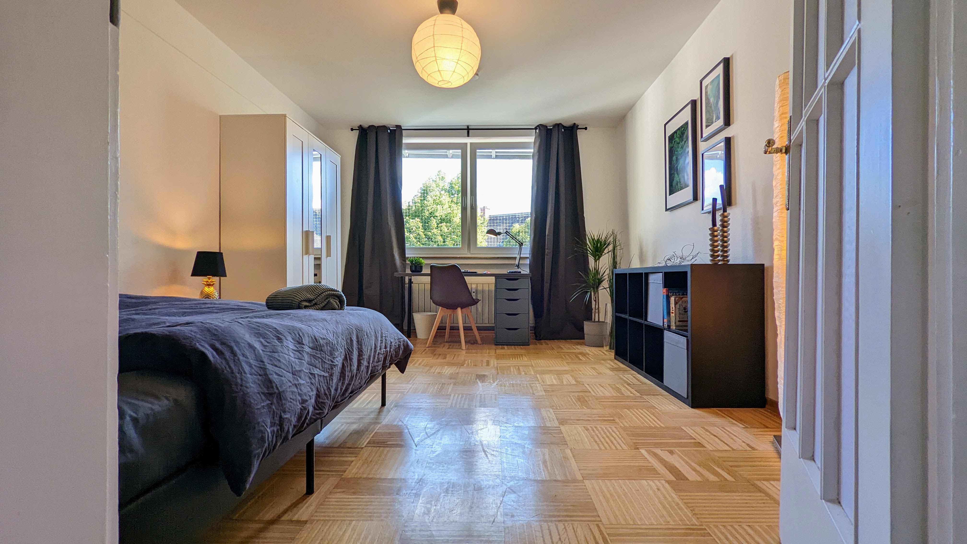 WG Biene: HAIDHAUSEN Charm! Tram direkt vor der Tür, U-Bahn 5 Min, HBF 7 Min! VIBRANT Quarter mit Cafés, Biergärten & Kultur! Modern & Stylish furnished room in one of Munich's MOST BEAUTIFUL neighborhoods!