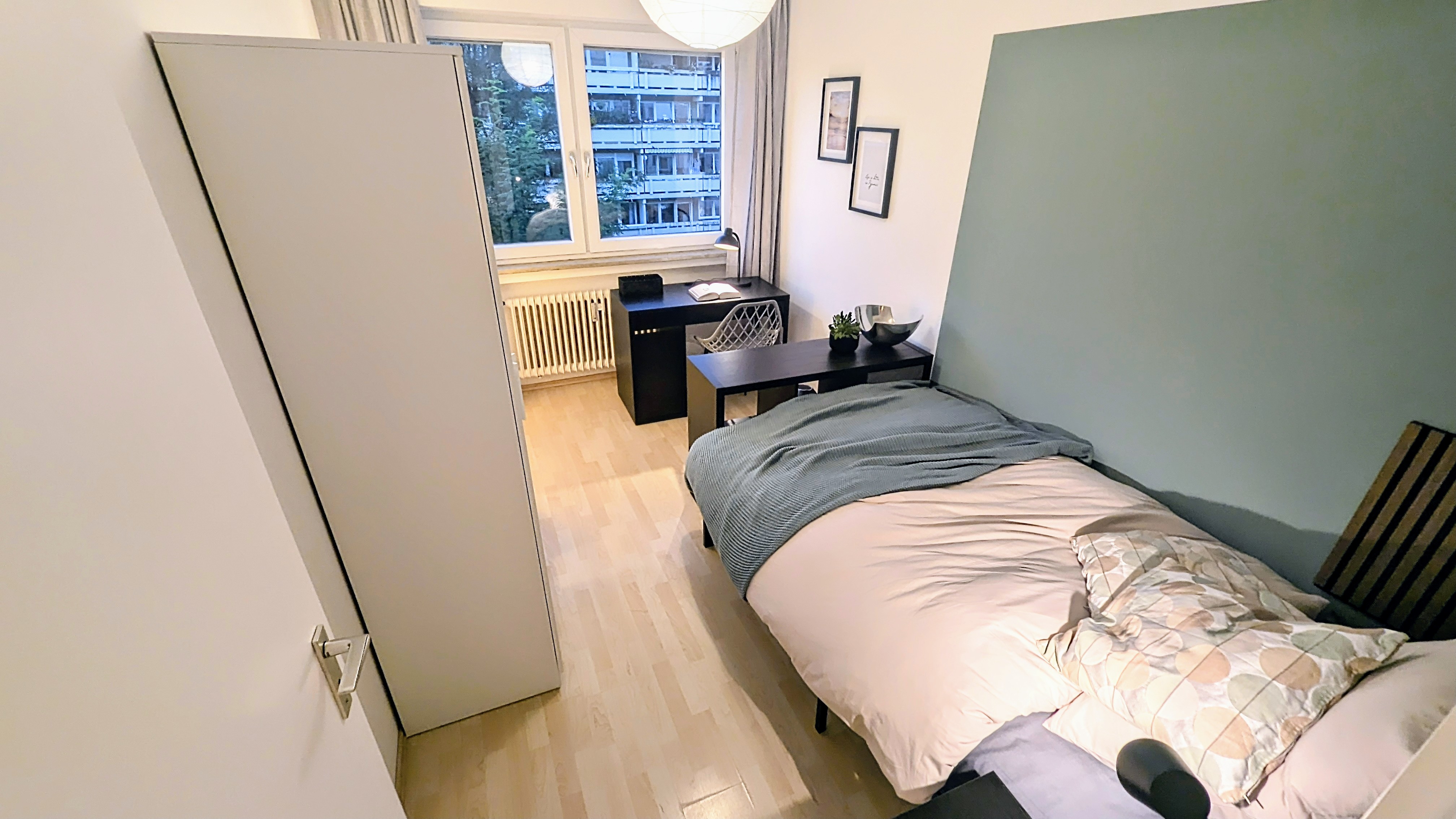 WG Konrad - SENDLING-WESTPARK! Grüne Lage, WESTPARK & Theresienwiese nah! U6/S7 4 Min, HBF 6 Min! Modern & stylish furnished room! Beste Infrastruktur! · image 1