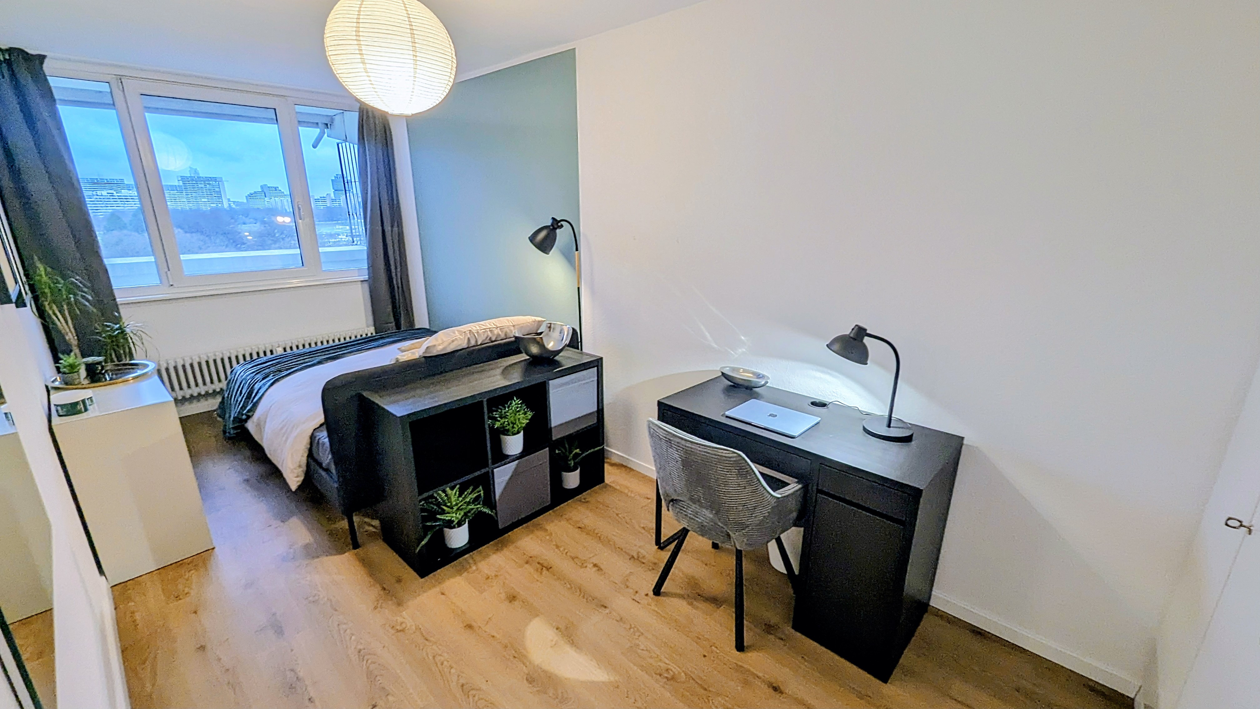 WG Frieda: Charming Alt-Moosach location! OLYMPIAPARK nearby, green spaces & vibrant community. U3/S1 Moosach 8 min, Main Station 20 min. Modern living in peaceful neighborhood with excellent infrastructure! · image 1