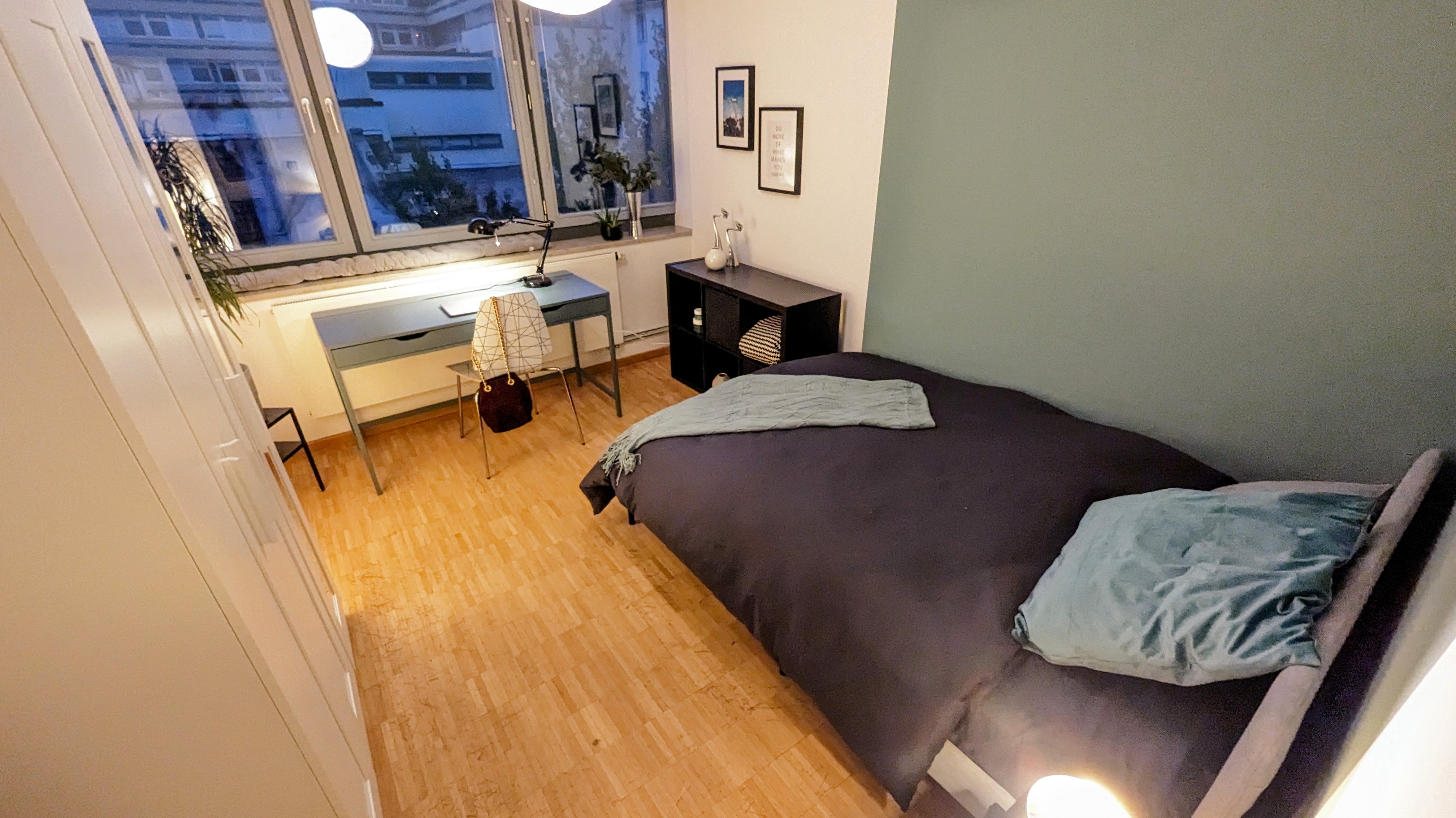 König 15 - MAXVORSTADT KUNSTGENUSS! Perfekte Lage am KUNSTAREAL MÜNCHEN, U-Bahn 1 Min, HBF 3 Min! Urbane Energie trifft künstlerisches Flair - Cafés, Restaurants, Grünanlagen! AUTHENTISCHES Wohnviertel! · image 1